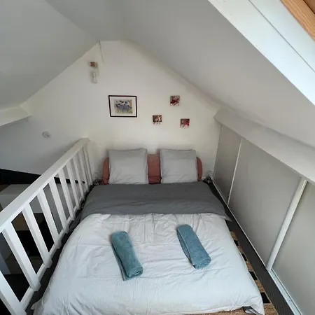 La Petite Place St Maurice *